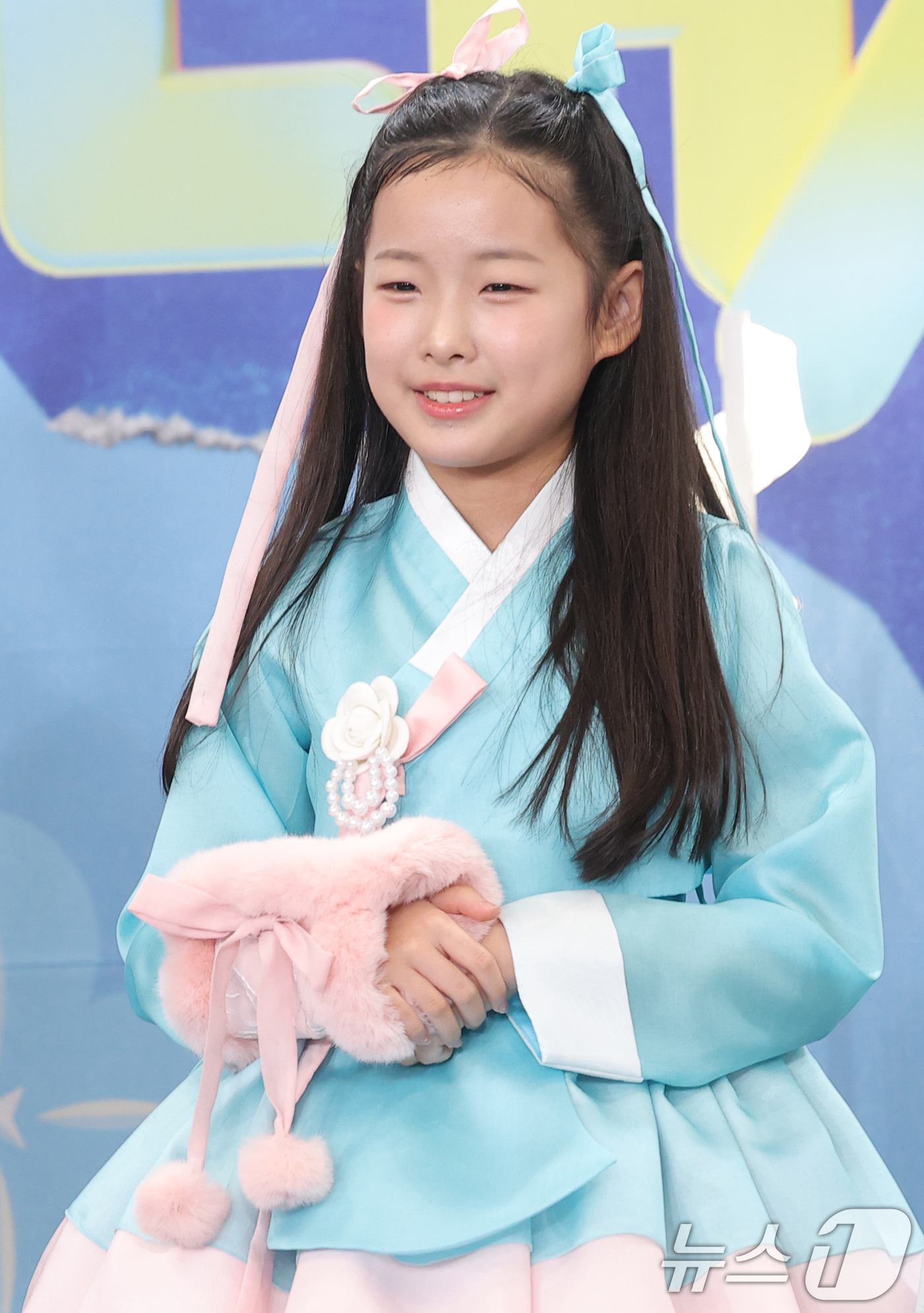 (서울=뉴스1) 권현진 기자 = 가수 이수연이 20일 서울 영등포구 KBS홀에서 열린 ‘2025 KBS 연예대상’에 참석해 포즈를 취하고 있다. 2025.12.20/뉴스1