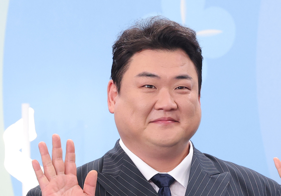 김준현, 훈훈한 손 인사