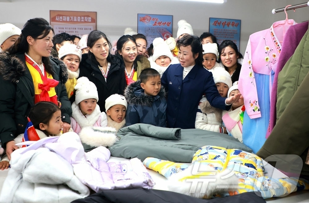 (평양 노동신문=뉴스1) = 북한 노동당 기관지 노동신문은 전날인 20일 강원도 세포군 지방공업공장 준공식이 열렸다고 21일 보도했다. [국내에서만 사용가능. 재배포 금지. DB …