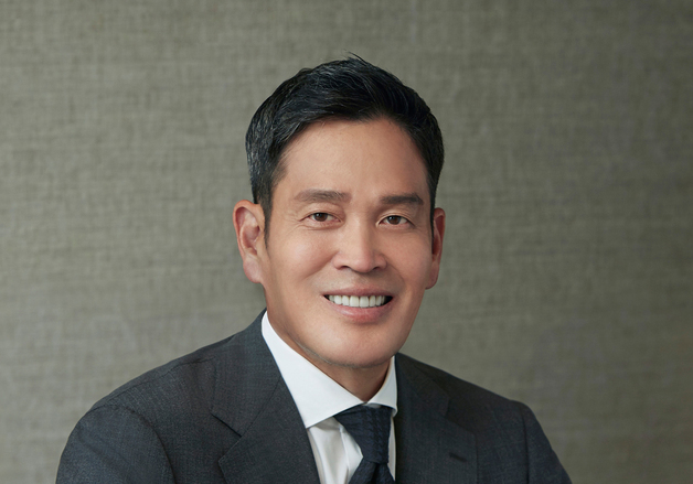 정용진 회장, 미국서 광폭 행보…미래 먹거리 발굴 주력