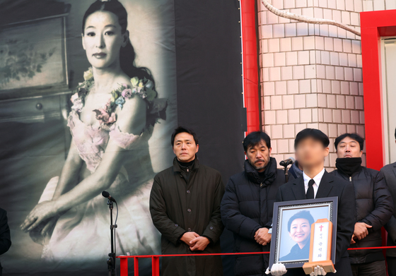 故 윤석화 노제, 무대와 함께한 삶을 기리다