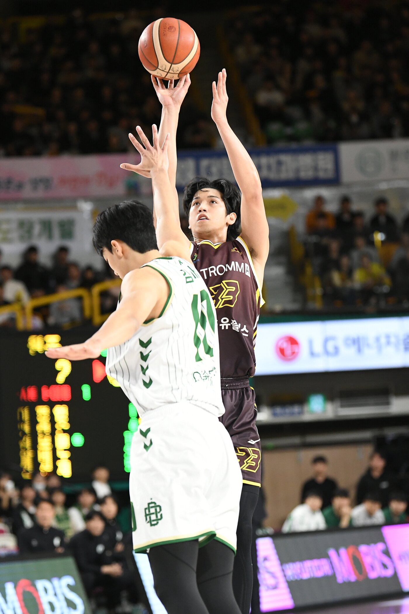 본문 이미지 - 선두 창원 LG의 고공행진을 이끈 칼 타마요. (KBL 제공)