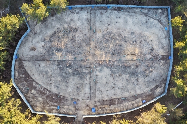 강릉 하시동서 영동권 최초 '적석분구묘' 확인…학술 가치 주목