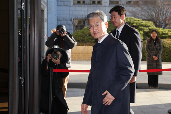 與 '내란재판부법' 우선 처리 예고, 출근하는 대법원장