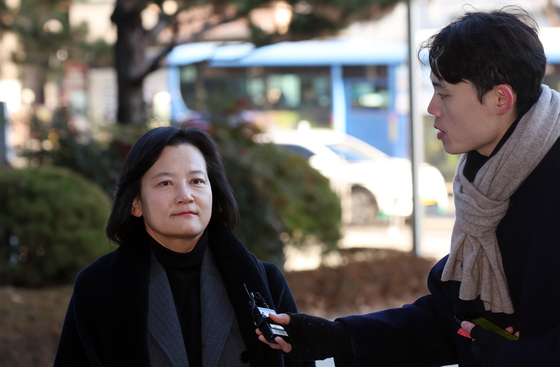정유미 검사장, 인사 효력정지 신청 심문 열려