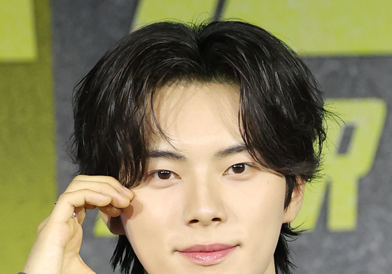 이채민, 사랑스러운 볼 하트