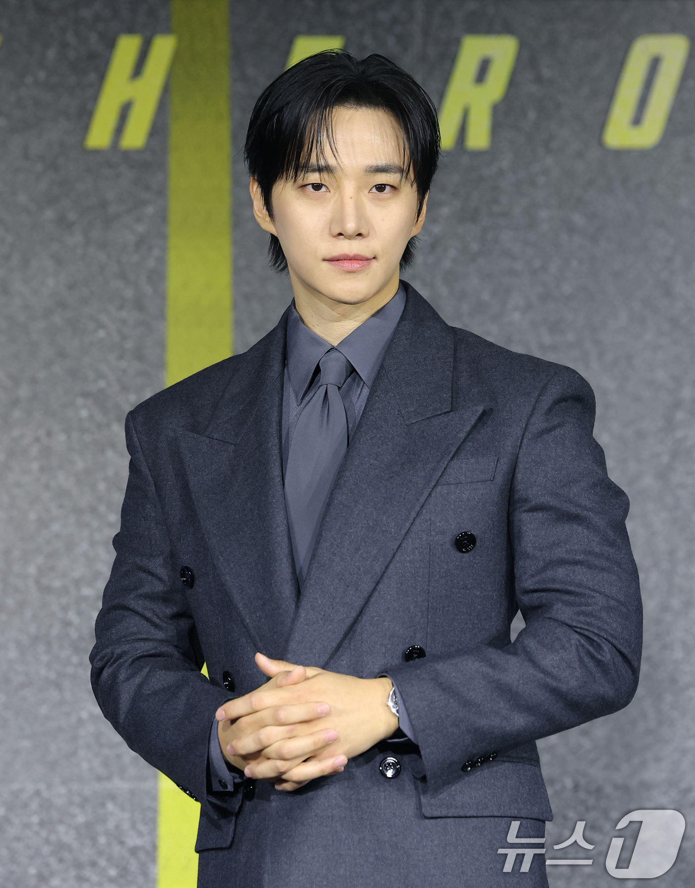 (서울=뉴스1) 권현진 기자 = 배우 이준호가 22일 서울 강남구 웨스틴 서울 파르나스에서 열린 넷플릭스 시리즈 '캐셔로' 제작발표회에 참석해 포즈를 취하고 있다.'캐셔로'는 결혼 …