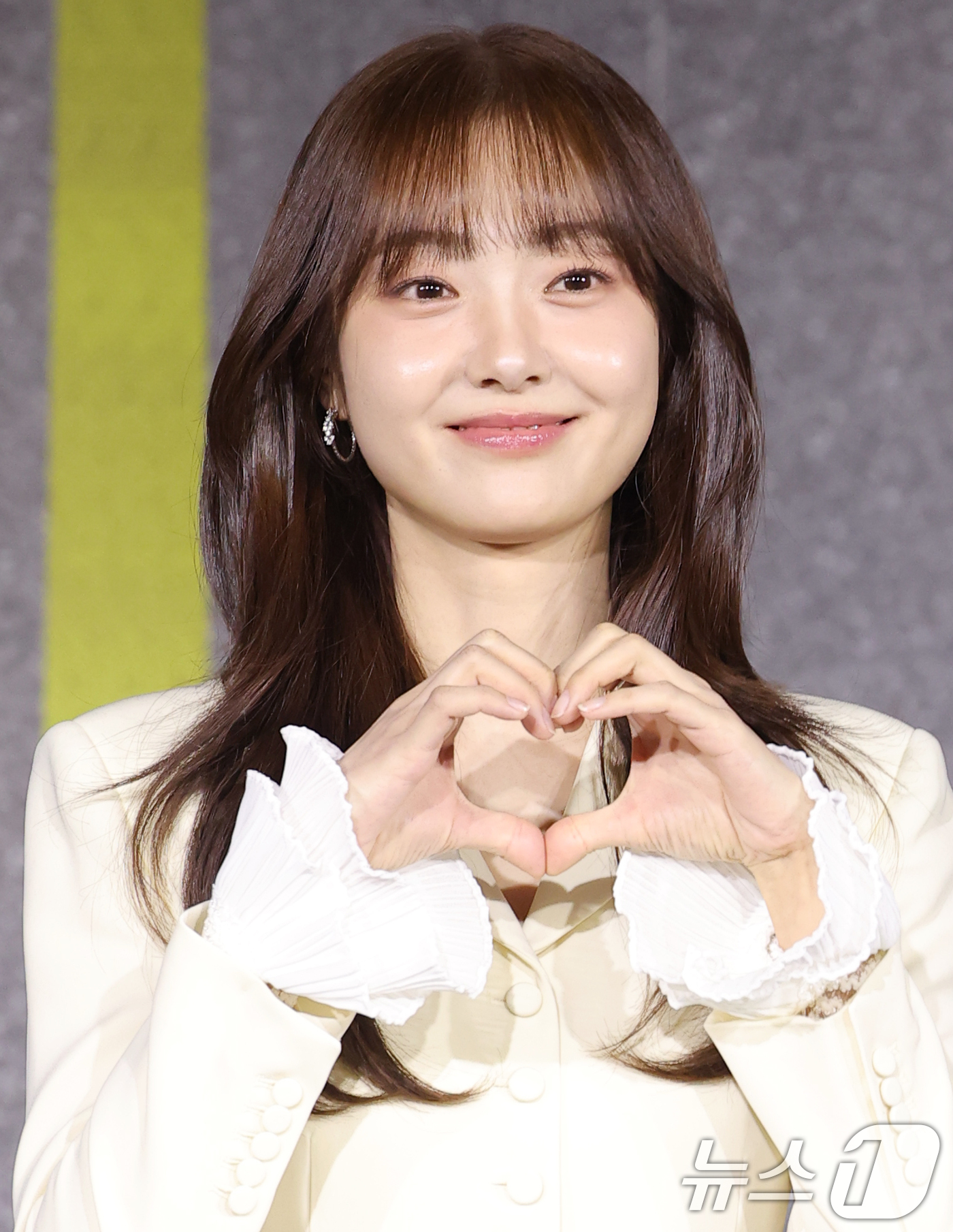 (서울=뉴스1) 권현진 기자 = 배우 김혜준이 22일 서울 강남구 웨스틴 서울 파르나스에서 열린 넷플릭스 시리즈 '캐셔로' 제작발표회에 참석해 포즈를 취하고 있다.'캐셔로'는 결혼 …