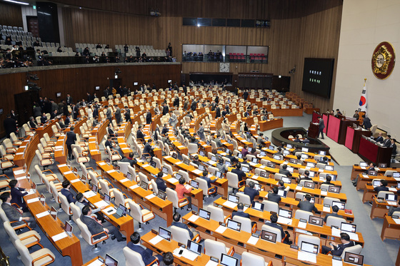 與, 재수정 내란재판부법 처리 후…수정 정보통신망법 상정