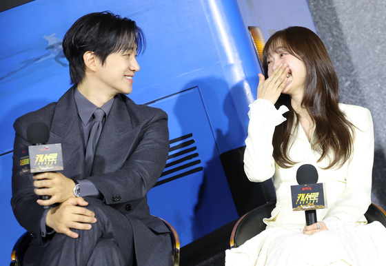 '캐셔로' 이준호·김혜준, 동생에서 연인으로 재회