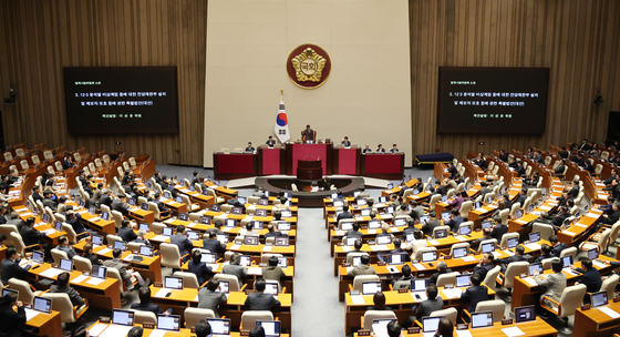 내란재판부법 상정에 필버…장동혁 "똥에 물 풀어도 된장 안돼"
