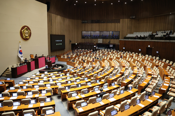 국민의힘, 내란전담재판부 무제한 토론 돌입