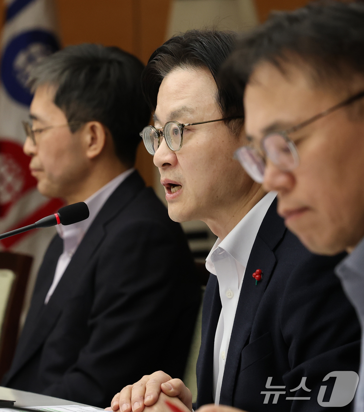 (서울=뉴스1) 오대일 기자 = 김정관 산업통상부 장관이 22일 서울 중구 대한상공회의소에서 열린 석유화학업계 사업 재편 CEO 간담회에서 모두발언을 하고 있다.김 장관은 이 자리 …