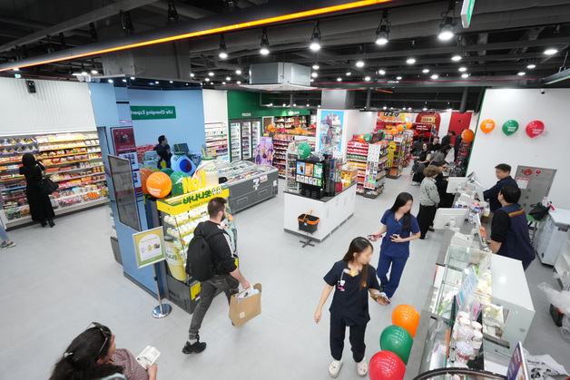 세븐일레븐, 내년부터 PB 상품 가격 인상…"인건비·원부자재 부담"