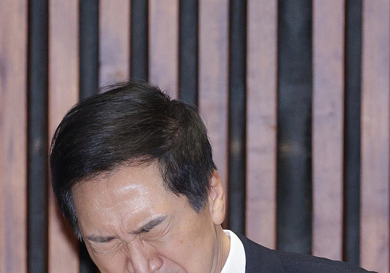 '로저비비에 공여' 김기현 국민의힘 의원 피의자 소환