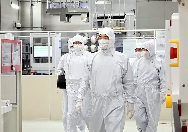 이재용 "경쟁력 회복", 구광모 "기존방식 탈피"…같은날 혁신 주문