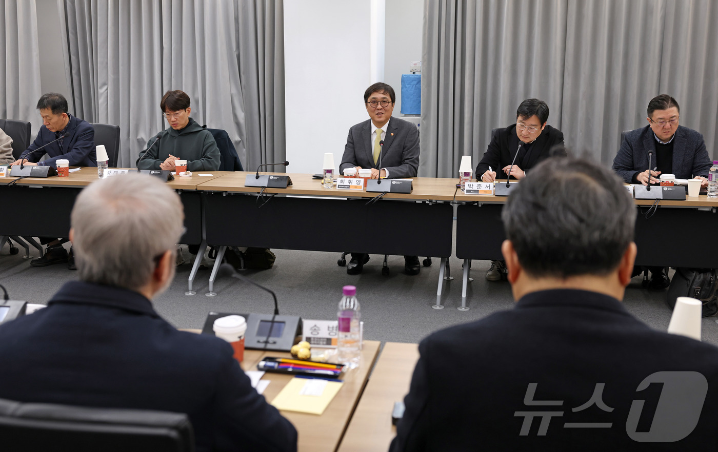 (서울=뉴스1) = 최휘영 문화체육관광부 장관이 22일 서울 종로구 국립현대미술관 서울관에서 열린 방송영상콘텐츠 업계 간담회에서 발언하고 있다. (문화체육관광부 제공. 재판매 및 …