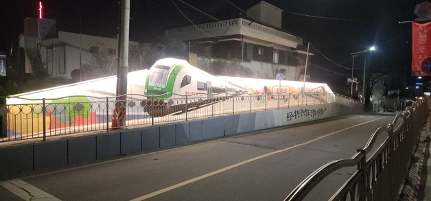 "홍천군민 100년 염원 이뤘다"…홍천~용문 광역철도 예타 통과