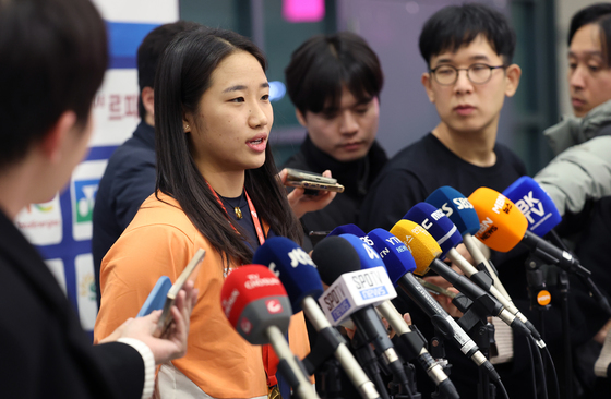 우승 소감 밝히는 안세영