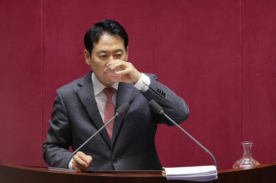 24시간 필리버스터 도전하는 장동혁