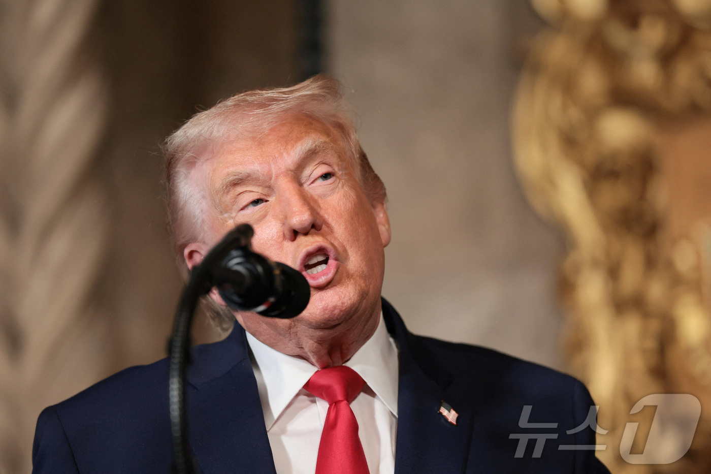 (팜비치 로이터=뉴스1) 김지완 기자 = 22일(현지시간) 도널드 트럼프 미국 대통령이 플로리다주 팜비치 마러라고에서 해군의 신형 '황금 함대'(Golden Fleet) 관련 발표 …