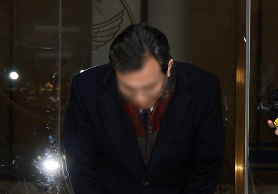 인사하는 통일교 전 총무처장