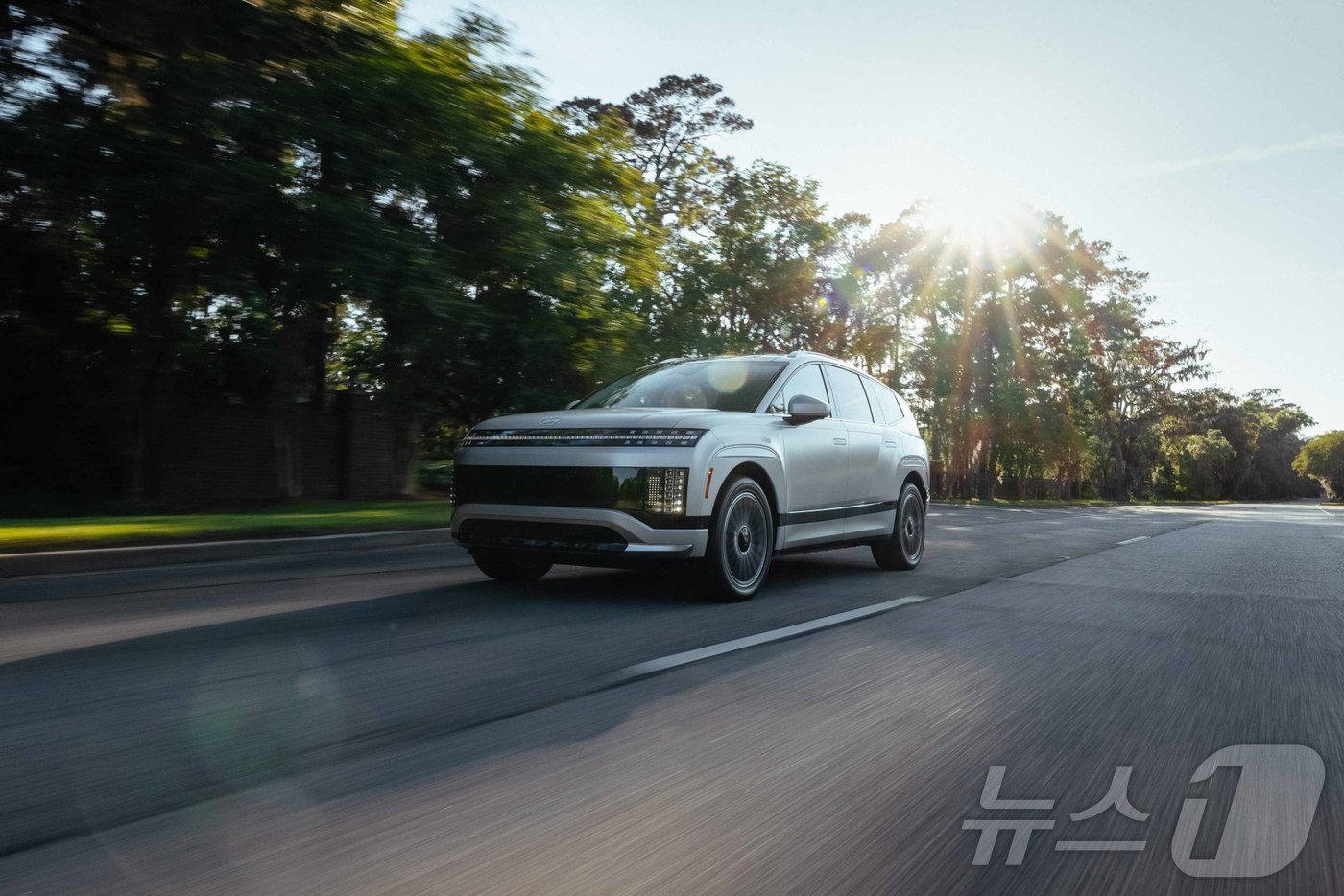 (서울=뉴스1) = 현대자동차그룹이 미국 고속도로 안전보험협회(IIHS)가 발표한 충돌 안전 평가에서 제네시스 G80과 기아 쏘렌토가 ‘톱 세이프티 픽 플러스' 등급을, 현대차 팰 …