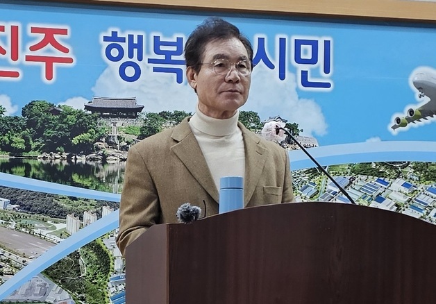 김상권 경남교육감 출마 예정자, "여론조사 결과 왜곡 보도 언론사 고발"