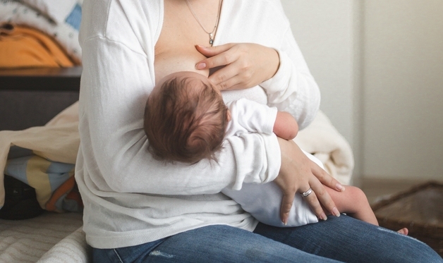 "첫 손주라서 모유 수유 보겠다는 시모 '여자끼리 뭐 어때'…너무 짜증"