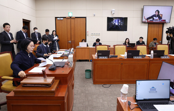 쿠팡 연석 청문회 채택 '국민의힘 불참'