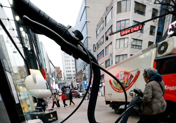 '쓰레기통 아닌데...'