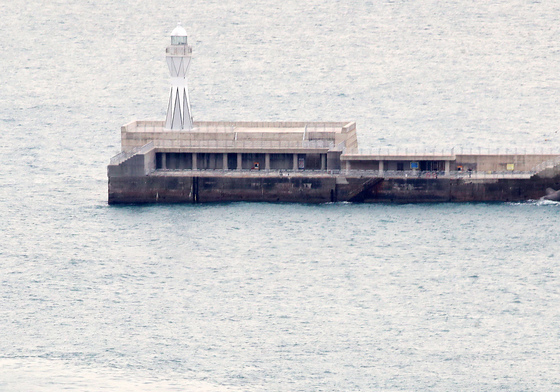 부산작전기지 입항한 美 핵잠수함