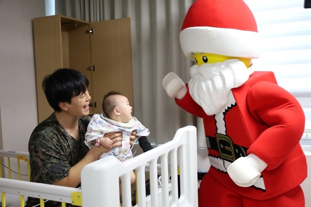 레고랜드, 강원대 어린이병원 환자들과 크리스마스 선물 이벤트
