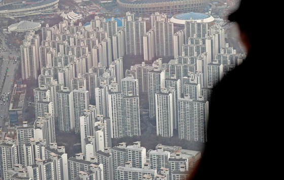 규제에 익숙한 강남, 생소한 강북…강북 주택 거래량 58% 급감