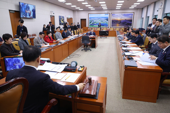 안건 의결하는 12.29 여객기참사 진샹규명 위한 국조특위