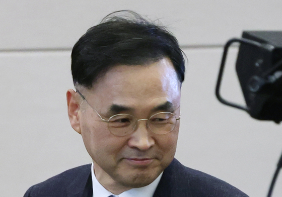 운영보고회 참석하는 차정인 위원장