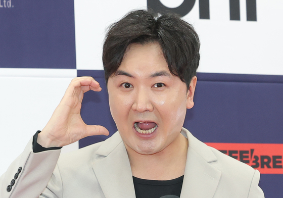 이영식 '춘사국제영화제' 레드카펫 MC