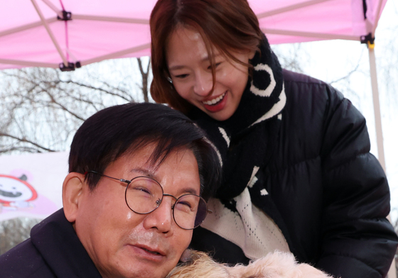 반려견과 함께 즐기는 크리스마스…마포 캠핑장 페스타