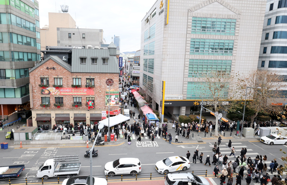 성심당 앞 인파