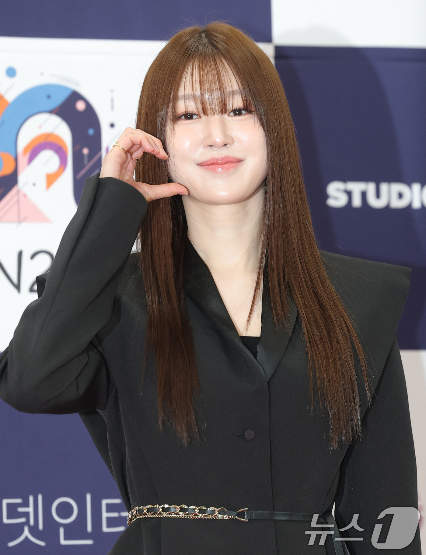 (서울=뉴스1) 권현진 기자 = 배우 최서은이 23일 서울 강남구 건설회관에서 열린 ‘제29회 춘사국제영화제’ 레드카펫 행사에 참석해 포즈를 취하고 있다. 2025.12.23/뉴스 …