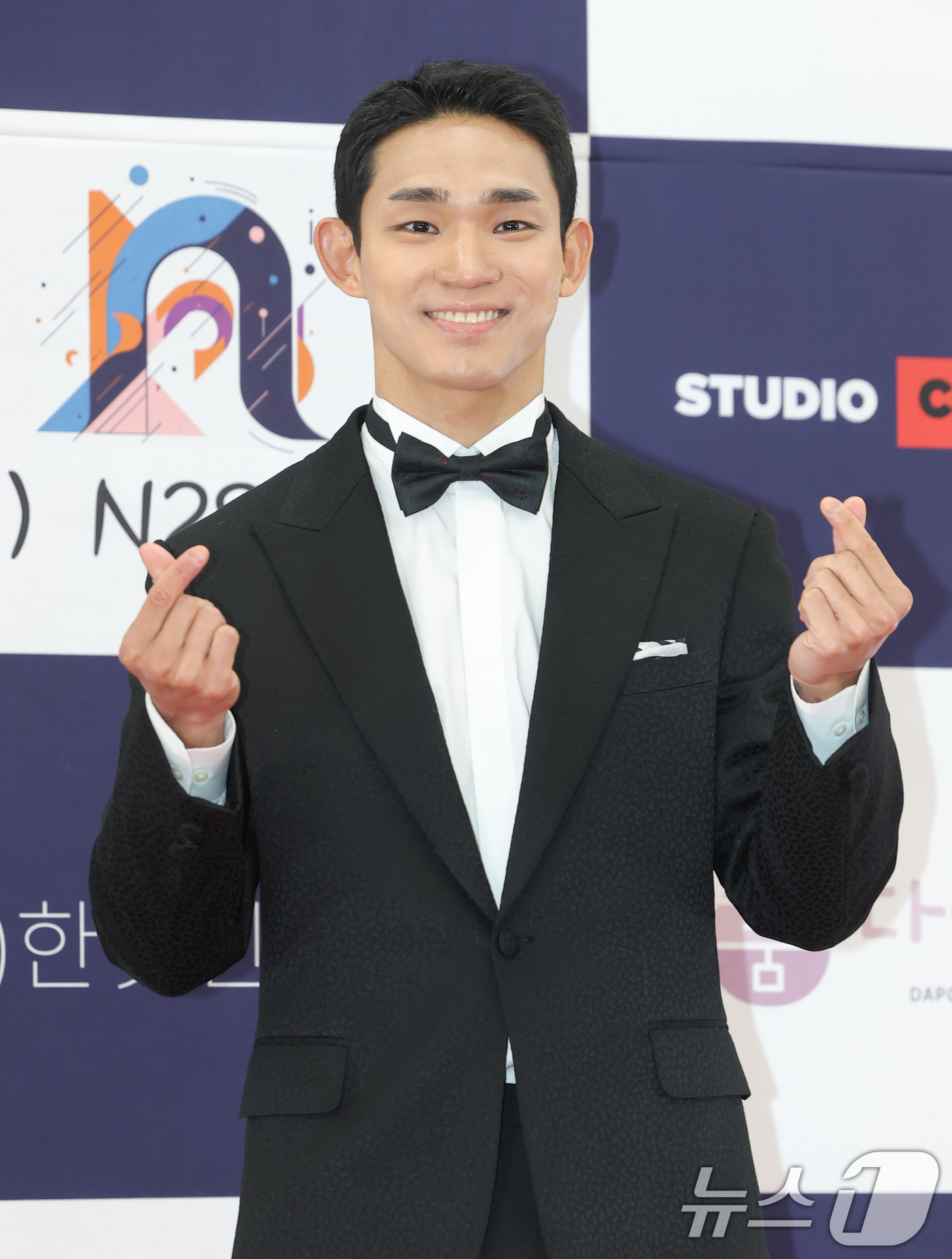 (서울=뉴스1) 권현진 기자 = 배우 조유현이 23일 서울 강남구 건설회관에서 열린 ‘제29회 춘사국제영화제’ 레드카펫 행사에 참석해 포즈를 취하고 있다. 2025.12.23/뉴스 …