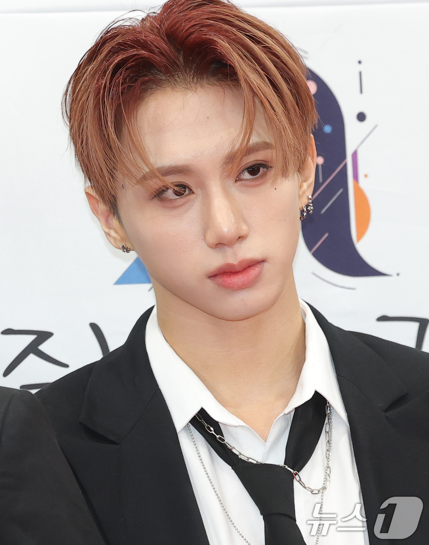 (서울=뉴스1) 권현진 기자 = 그룹 다크비 해리준이 23일 서울 강남구 건설회관에서 열린 ‘제29회 춘사국제영화제’ 레드카펫 행사에 참석해 포즈를 취하고 있다. 2025.12.2 …