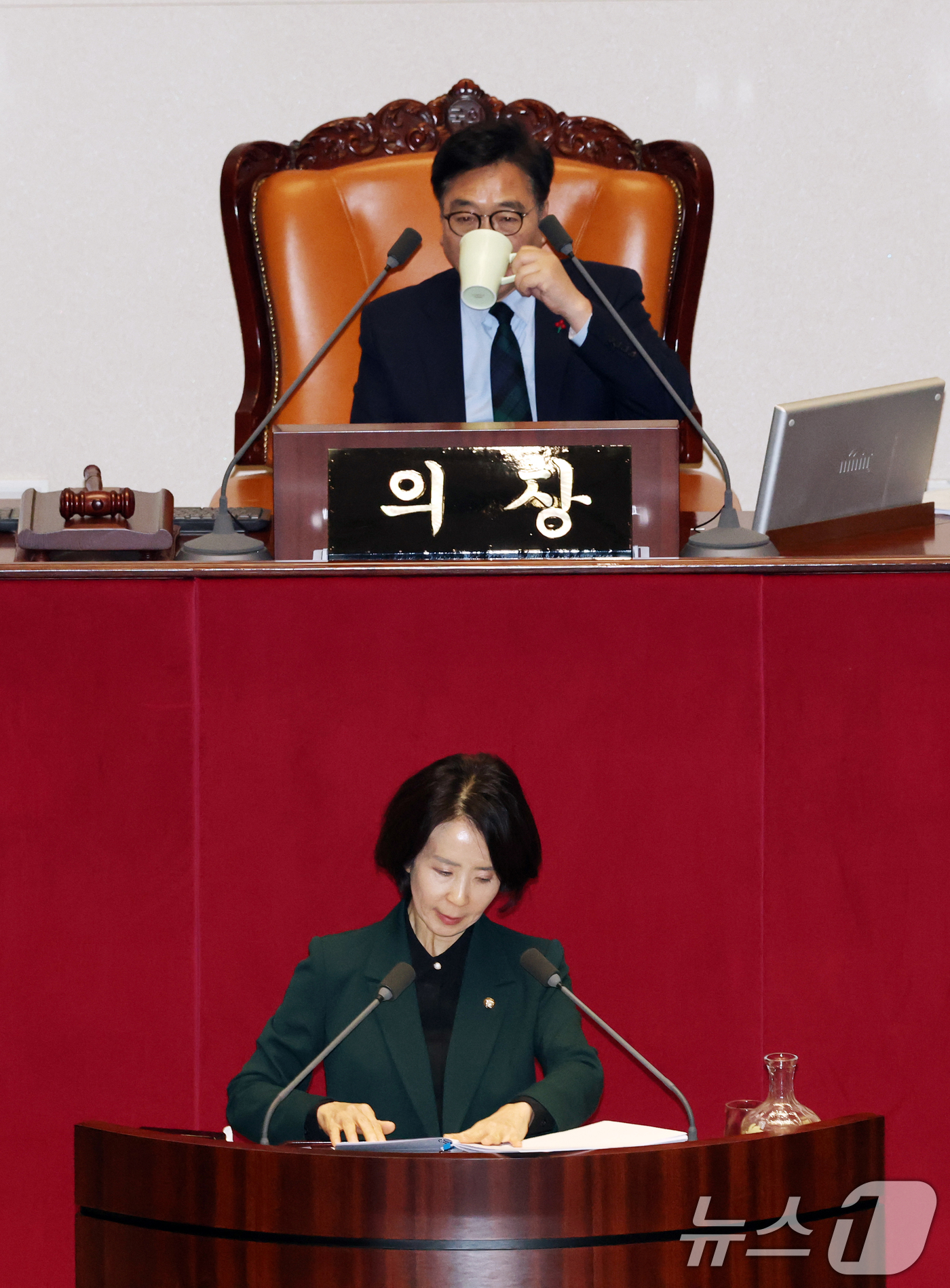 (서울=뉴스1) 이승배 기자 = 23일 서울 여의도 국회에서 열린 제430회국회(임시회) 제2차 본회의에서 최수진 국민의힘 의원이 정보통신망 이용촉진 및 정보보호 등에 관한 법률 …