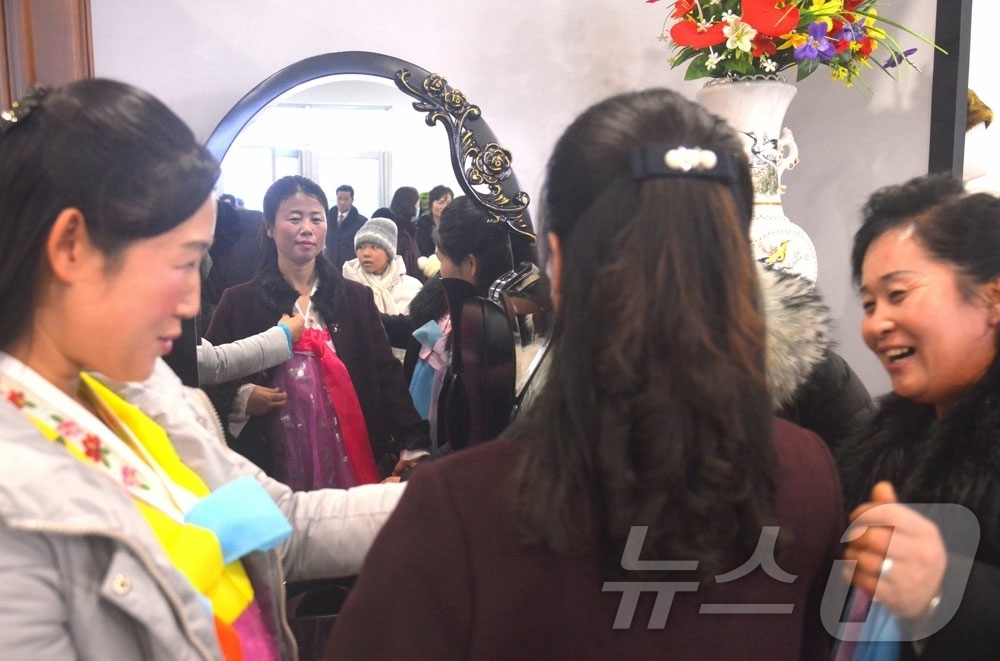 (평양 노동신문=뉴스1) = 북한 노동당 기관지 노동신문은 지난 23일 길주군 지방공업공장 준공식 진행됐다고 24일 보도했다. [국내에서만 사용가능. 재배포 금지. DB 금지. F …