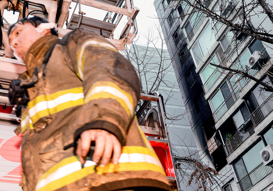 송파구 아파트 화재진압 완료