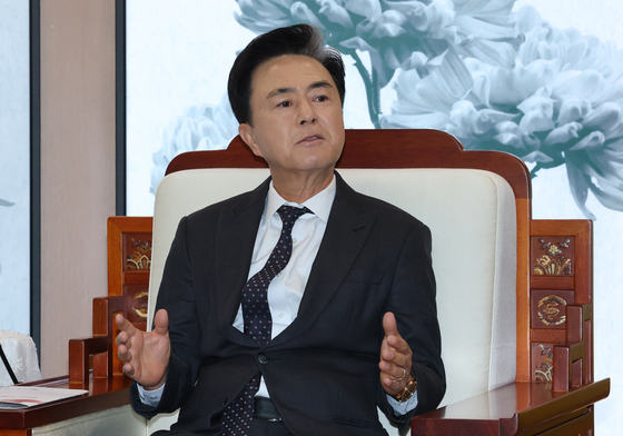 발언하는 김태흠 충남지사