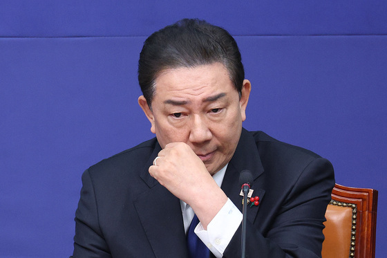 김병기 "대한항공 편의제공 안받아"…의원 단체방에선 "송구"(종합)