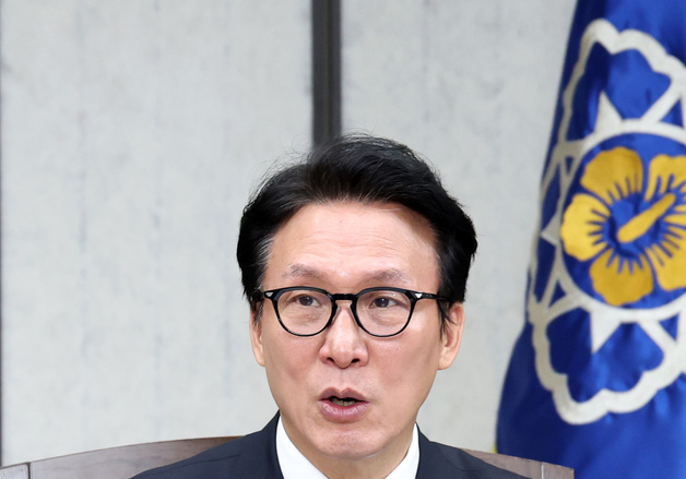 국가정책조정회의 발언하는 김민석 국무총리