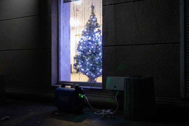 '4번째 겨울' 우크라 에너지 위기 심각…러, 전력망 집중 공습