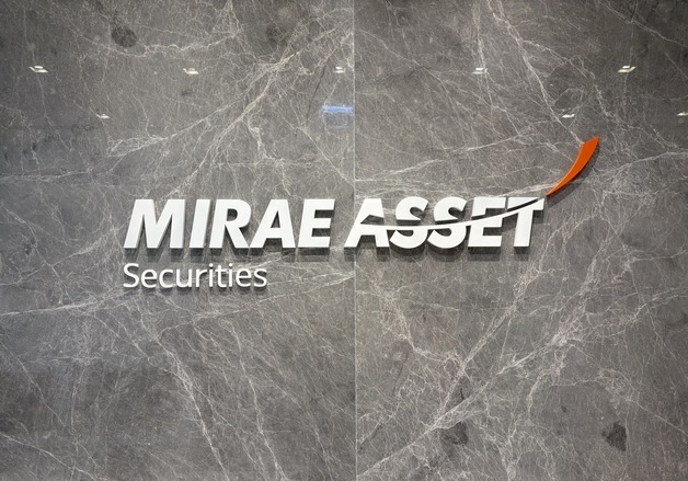 "中 투자로 되살아난 홍콩…첨예한 외교 갈등은 한국에 새 기회"